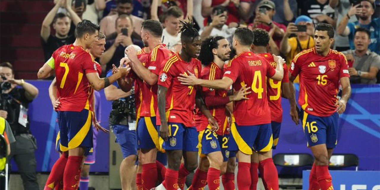 EURO 2024'te ilk finalist İspanya oldu