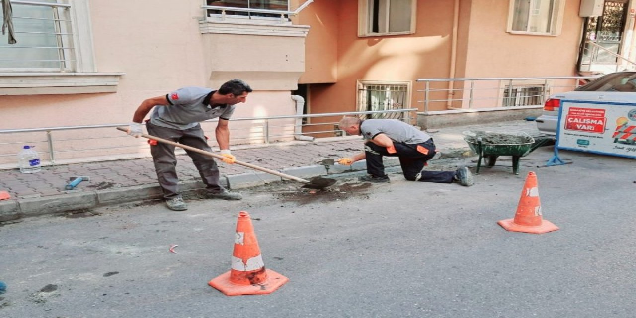 Ümraniye’de yol bakım ve onarım çalışmaları tüm hızıyla sürüyor